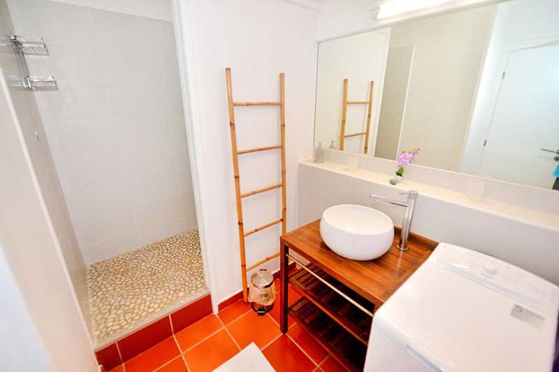 Comment choisir un radiateur pour chauffer une salle de bain ? Guadeloupe<br>Chauffage pour une salle de bain, Guadeloupe<br>Aménagement d’une salle de bains, Guadeloupe